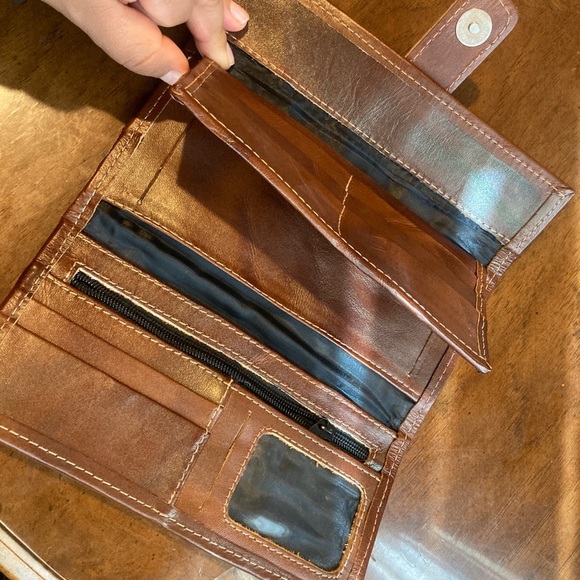 Colorful Embroidered Wallet - Picture 8 of 8